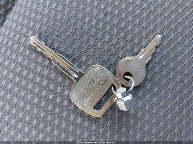 Toyota Tacoma Image 6