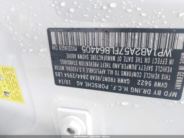 Porsche Macan S Image 10