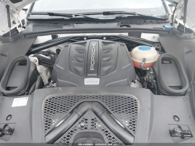Porsche Macan S Image 14