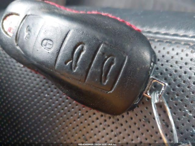 Porsche Macan S Image 15