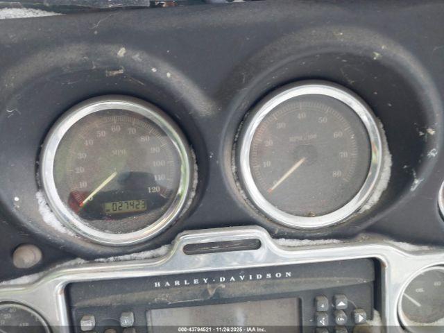 Harley-Davidson Flht Classic Image 13