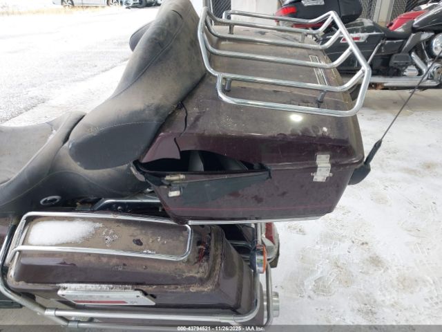 Harley-Davidson Flht Classic Image 11