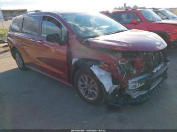  Salvage Toyota Sienna