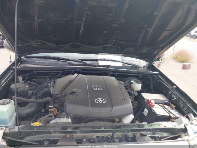 Toyota Tacoma Base V6 Image 8