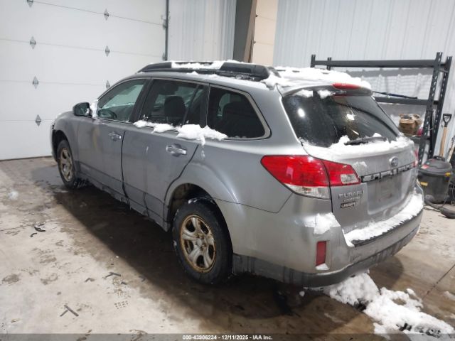 Subaru Outback 2.5i Limited Image 3