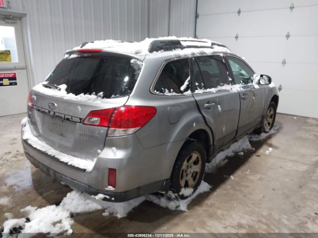 Subaru Outback 2.5i Limited Image 9