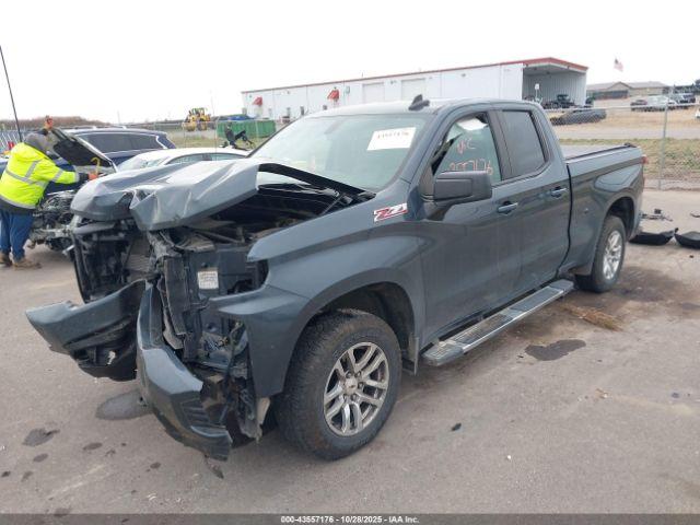 Chevrolet Silverado 1500 Rst Image 14