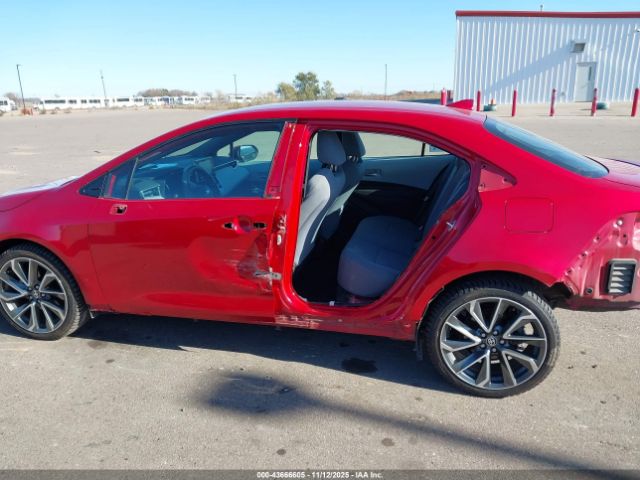 Toyota Corolla Se Image 18