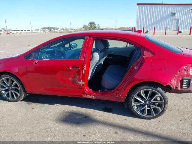 Toyota Corolla Se Image 18