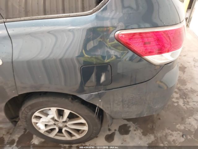 Nissan Pathfinder S Image 7