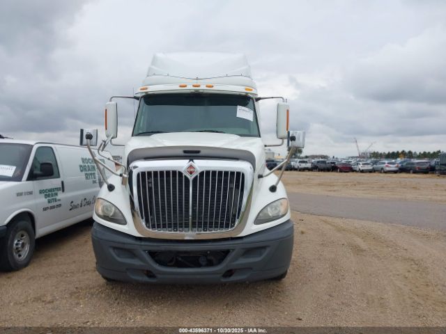 International Prostar Image 9