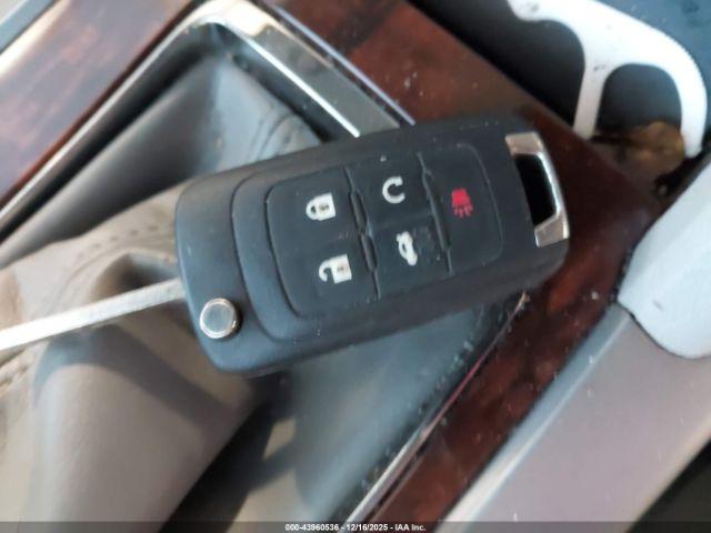 Buick LaCrosse Cxl Image 2