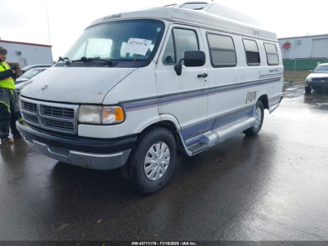 Dodge Ram Van B3500 Image 4