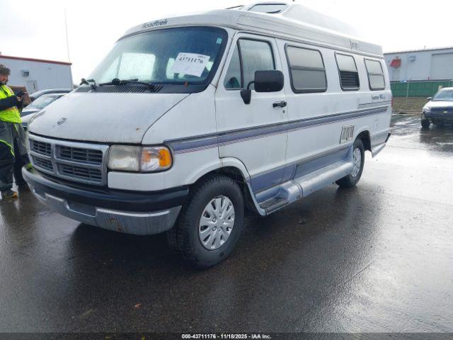 Dodge Ram Van B3500 Image 4