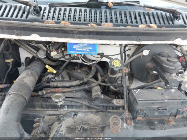 Dodge Ram Van B3500 Image 7