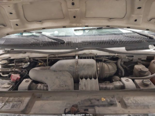 Ford E-350 Xlt Image 4