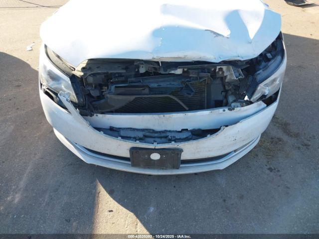 Buick LaCrosse Leather Image 7