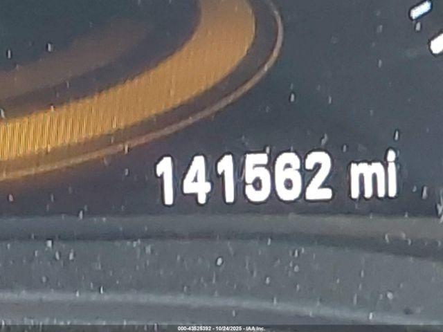 Buick LaCrosse Leather Image 15