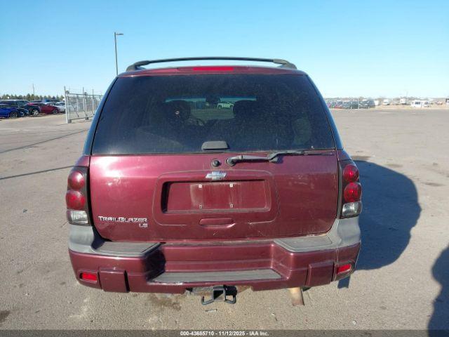 Chevrolet Trailblazer Ls Image 2