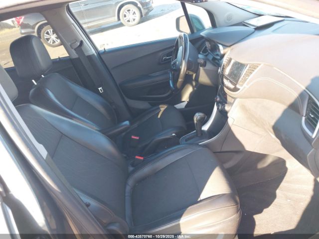 Chevrolet Trax Lt Image 12