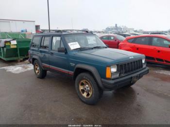  Salvage Jeep Cherokee
