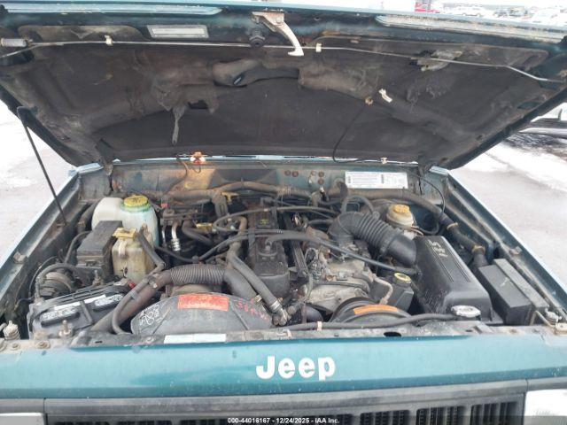 Jeep Cherokee Image 10