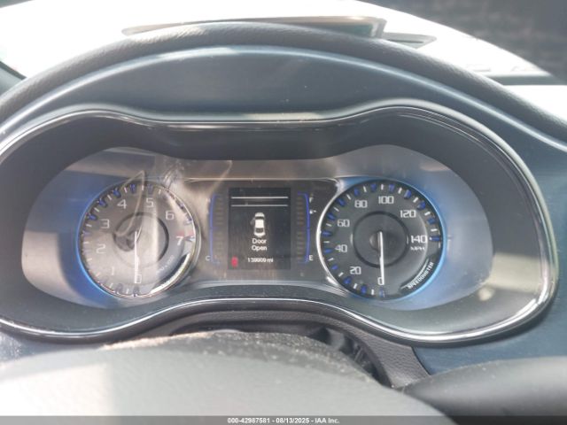 Chrysler 200 S Image 10