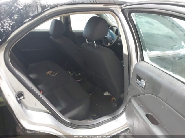 Ford Fusion Se Image 4