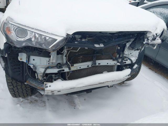 Toyota 4Runner Trd Off Road Premium Image 6