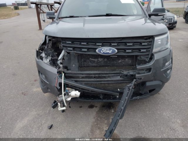 Ford Explorer Sport Image 5