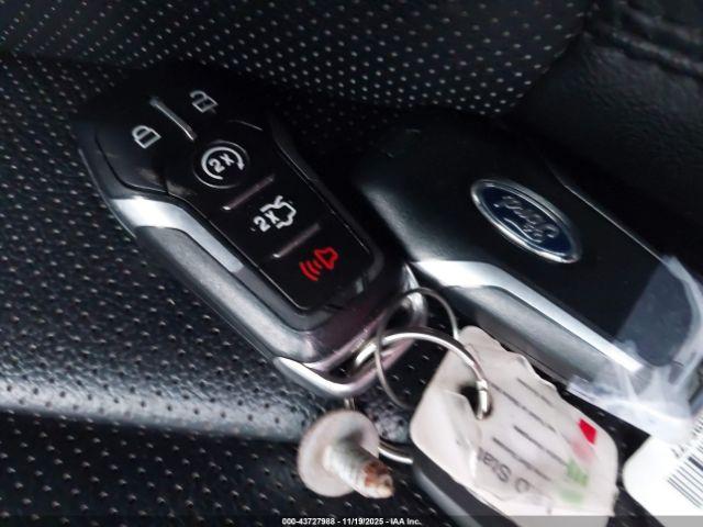 Ford Explorer Sport Image 15