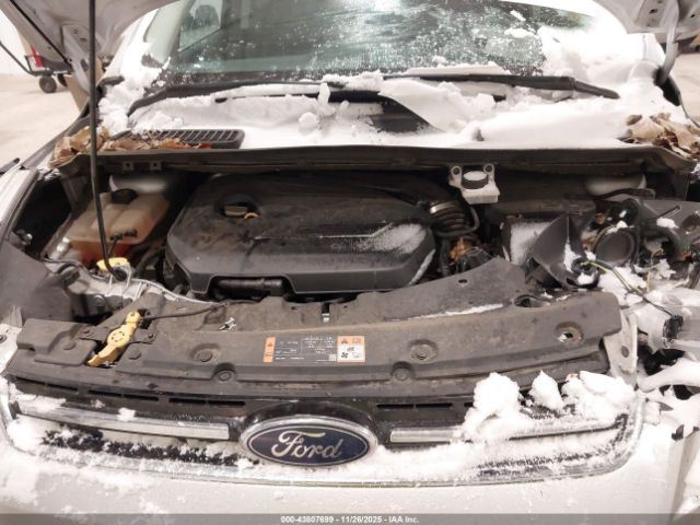 Ford Escape Titanium Image 14