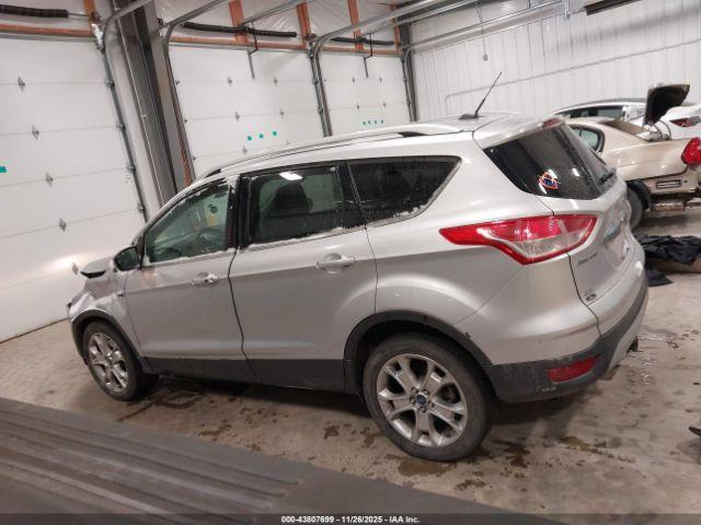 Ford Escape Titanium Image 11