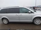 Chrysler Town & Country Touring-l Image 8