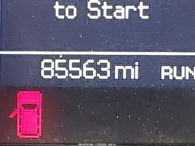 Chrysler Town & Country Touring-l Image 14