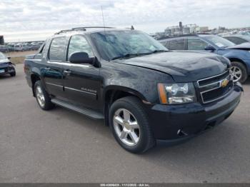  Salvage Chevrolet Avalanche