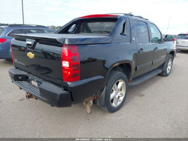 Chevrolet Avalanche Lt Image 14