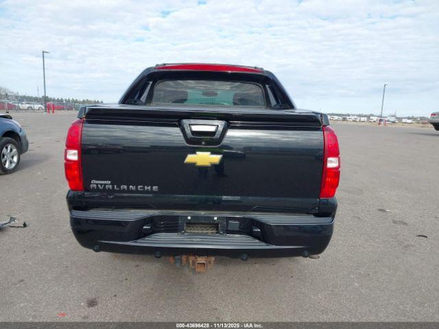 Chevrolet Avalanche Lt Image 16