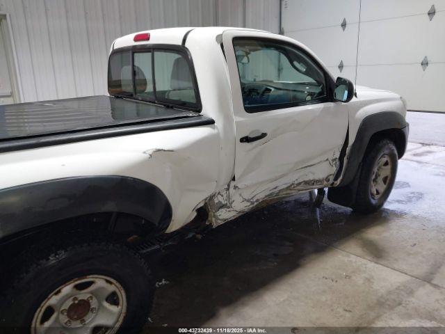 Toyota Tacoma Image 15