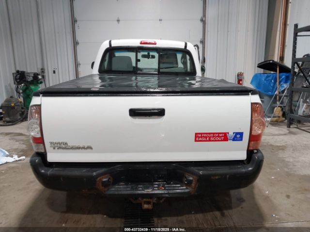 Toyota Tacoma Image 4