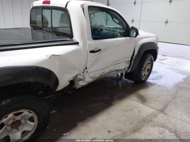 Toyota Tacoma Image 6