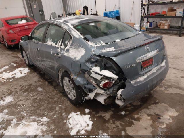 Nissan Altima 2.5 S Image 9