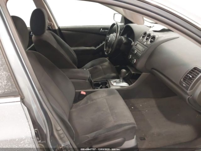 Nissan Altima 2.5 S Image 3