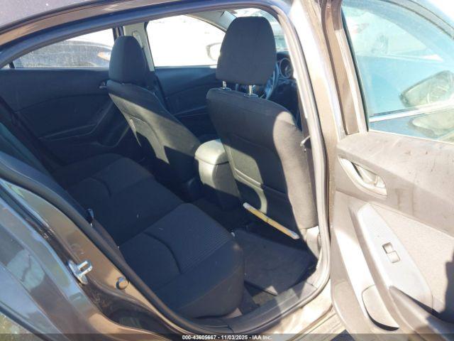 Mazda Mazda3 I Touring Image 5