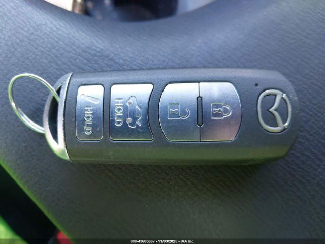 Mazda Mazda3 I Touring Image 9