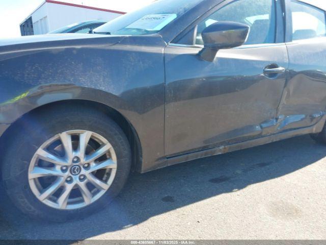 Mazda Mazda3 I Touring Image 16