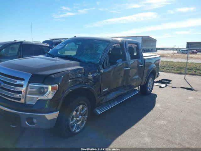 Ford F-150 Lariat Image 15