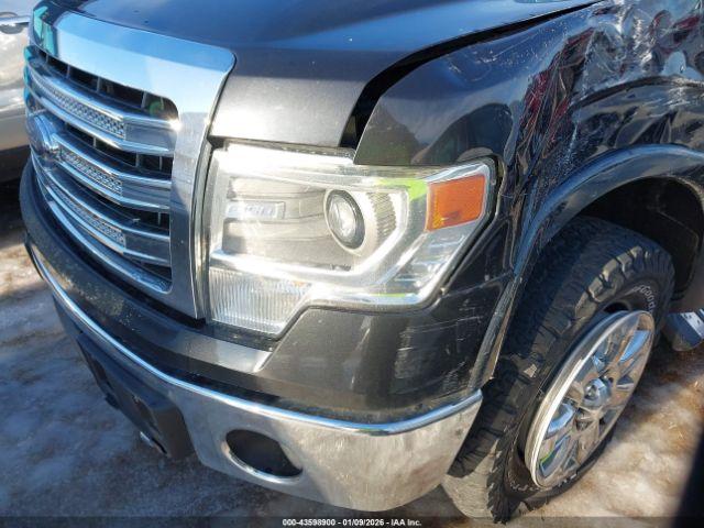 Ford F-150 Lariat Image 10