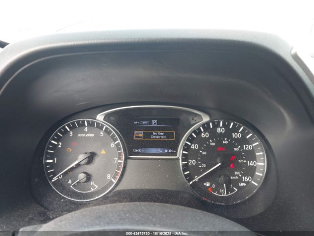 Nissan Pathfinder Sl Image 11