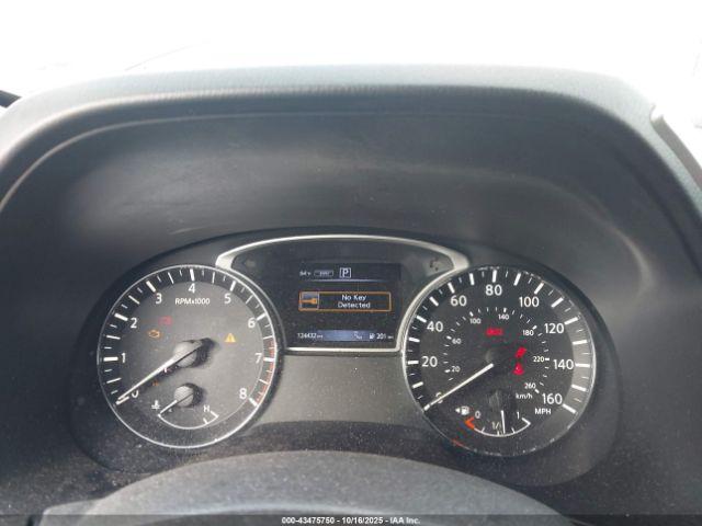 Nissan Pathfinder Sl Image 11